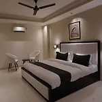 Hotel Oxford King Embassy And Airport Drop Free