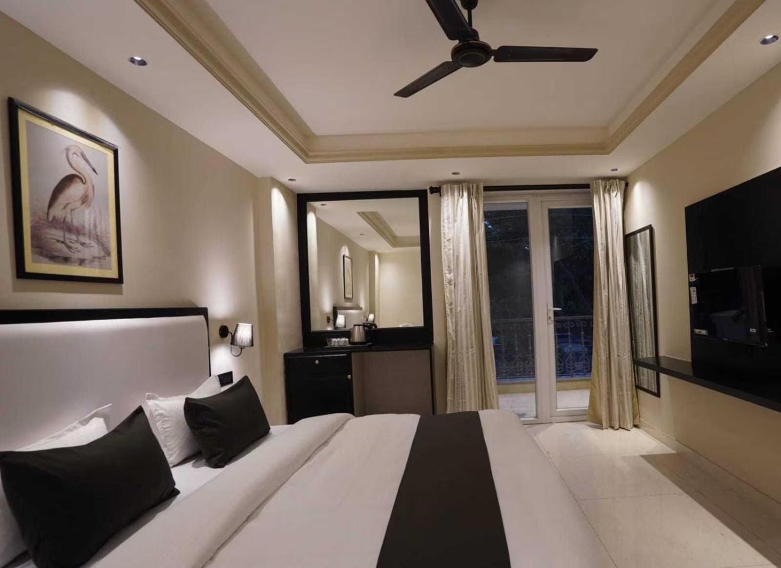 Oxford King Embassy And Airport Drop Free 4* New Delhi
