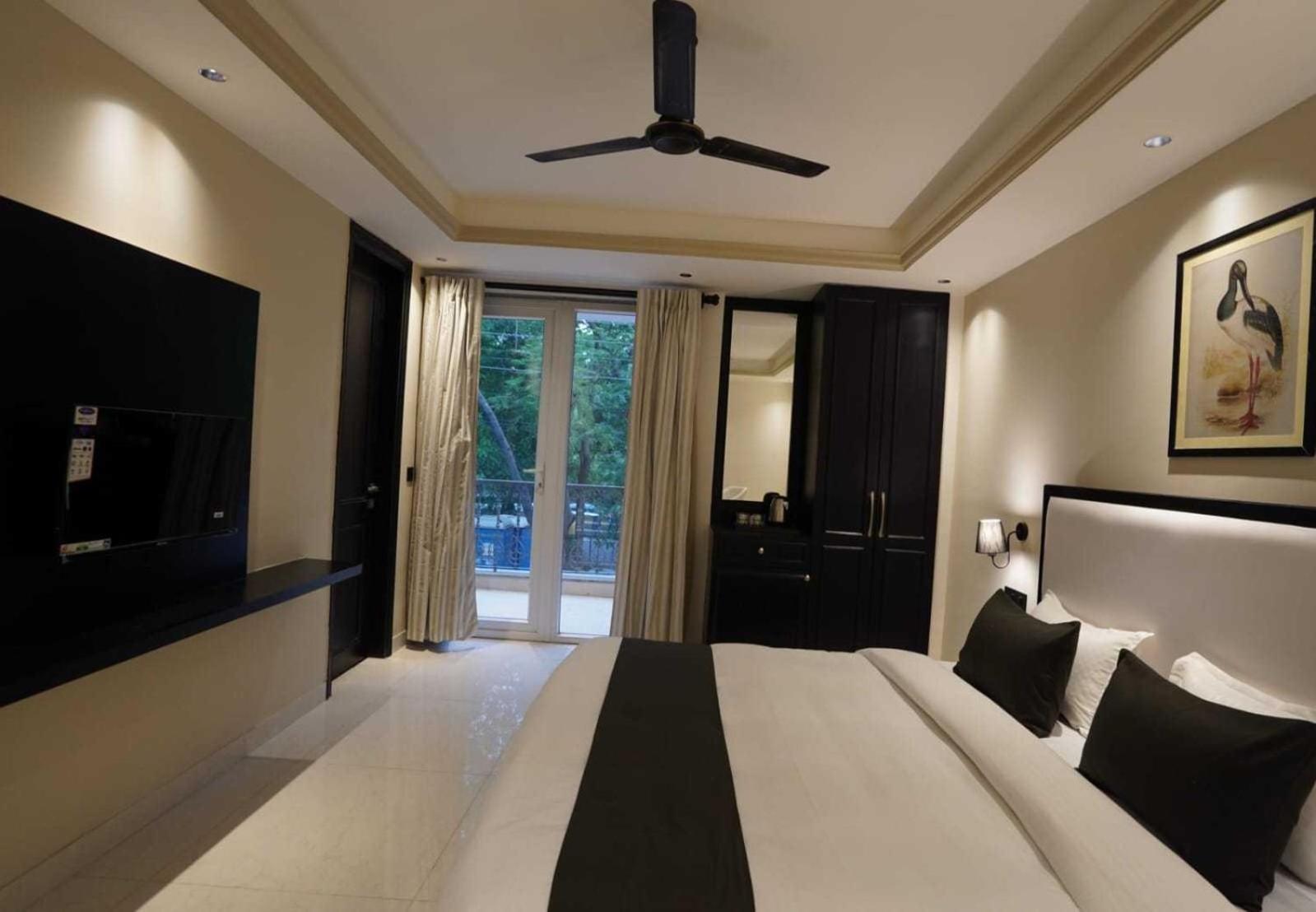 Oxford King Embassy And Airport Drop Free Hotel New Delhi