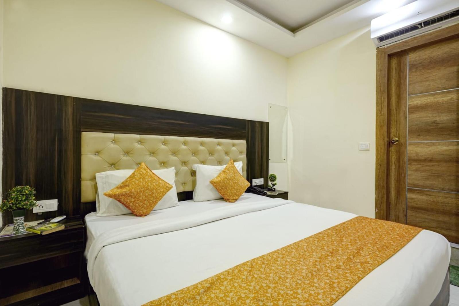 Oxford King Embassy And Airport Drop Free Hotel